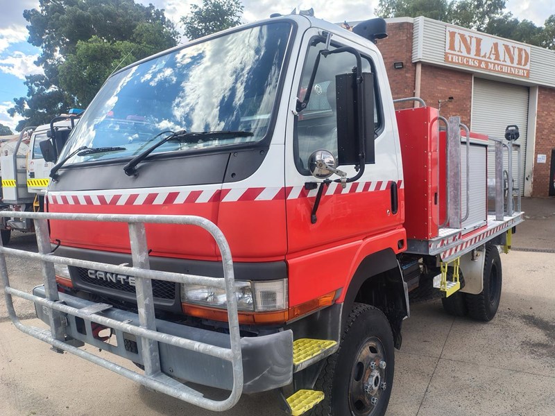 2000 Mitsubishi Canter
